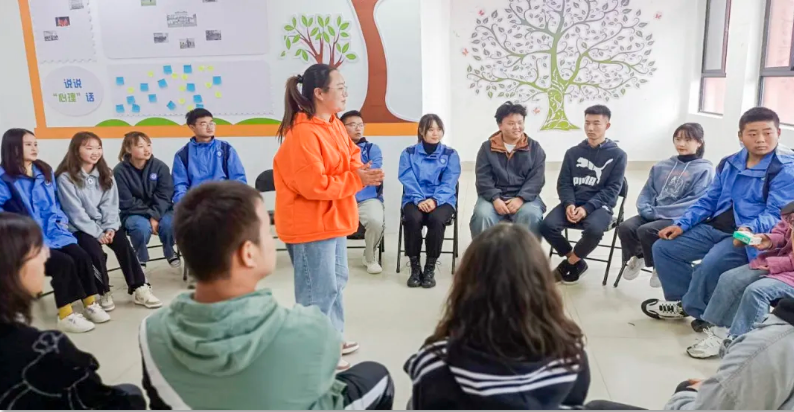 學(xué)院心理咨詢中心舉辦“青春之心靈，青春之少年” 團(tuán)體心理輔導(dǎo)活動