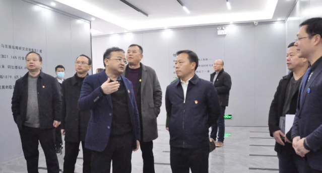 畢節(jié)市委常委、市委統(tǒng)戰(zhàn)部部長(zhǎng)陳宗俊赴畢節(jié)工業(yè)職業(yè)技術(shù)學(xué)院調(diào)研