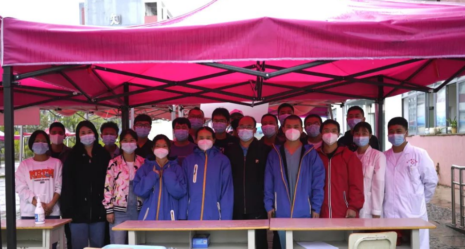 向你致敬，可親可愛(ài)的工職院抗疫人