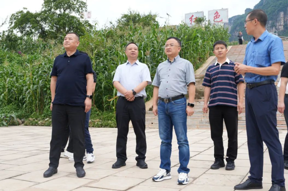 李涌、邱國(guó)援帶隊(duì)到鄉(xiāng)村振興聯(lián)系點(diǎn)開展幫扶調(diào)研