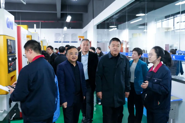 畢節(jié)市委副書記、市長吳東來一行赴我院指導(dǎo)調(diào)研