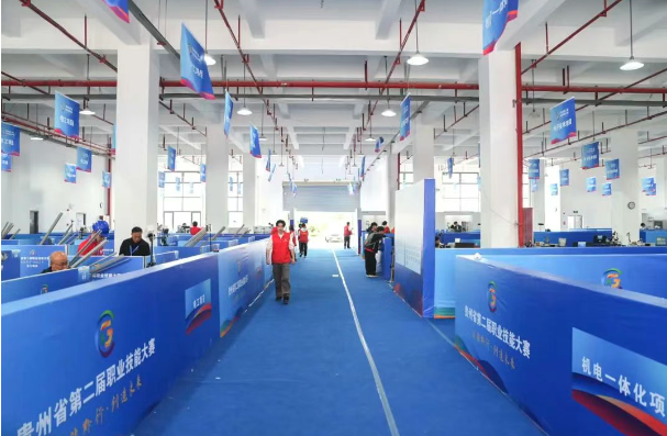 精彩紛呈！畢節(jié)工業(yè)職業(yè)技術(shù)學(xué)院賽區(qū)16項(xiàng)賽事正式開賽，青春與技能在這里交織！